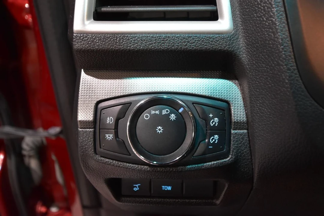 2014 Ford Explorer 5th Gen - Image 17 of 21