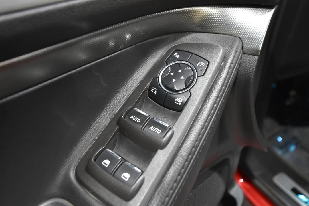 2014 Ford Explorer 5th Gen - Image 15 of 21
