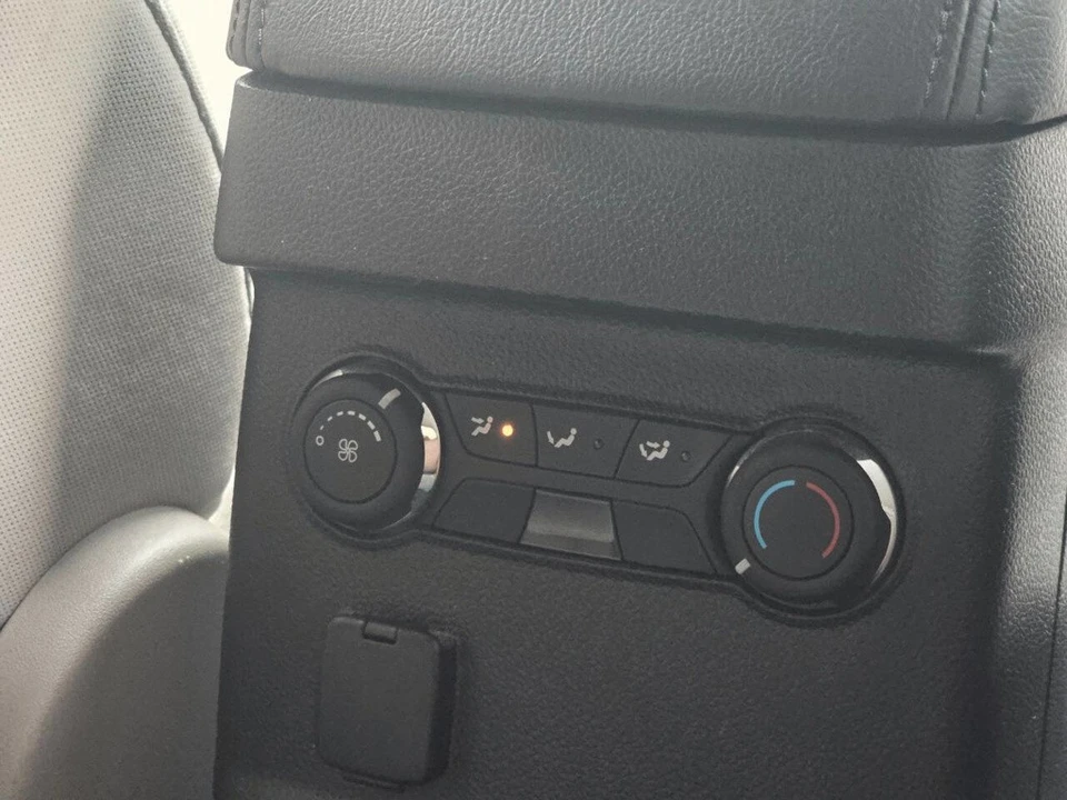 2014 Ford Explorer 5th Gen - Image 18 of 21