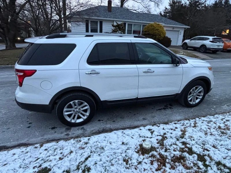 2014 Ford Explorer 5th Gen - Image 9 of 12