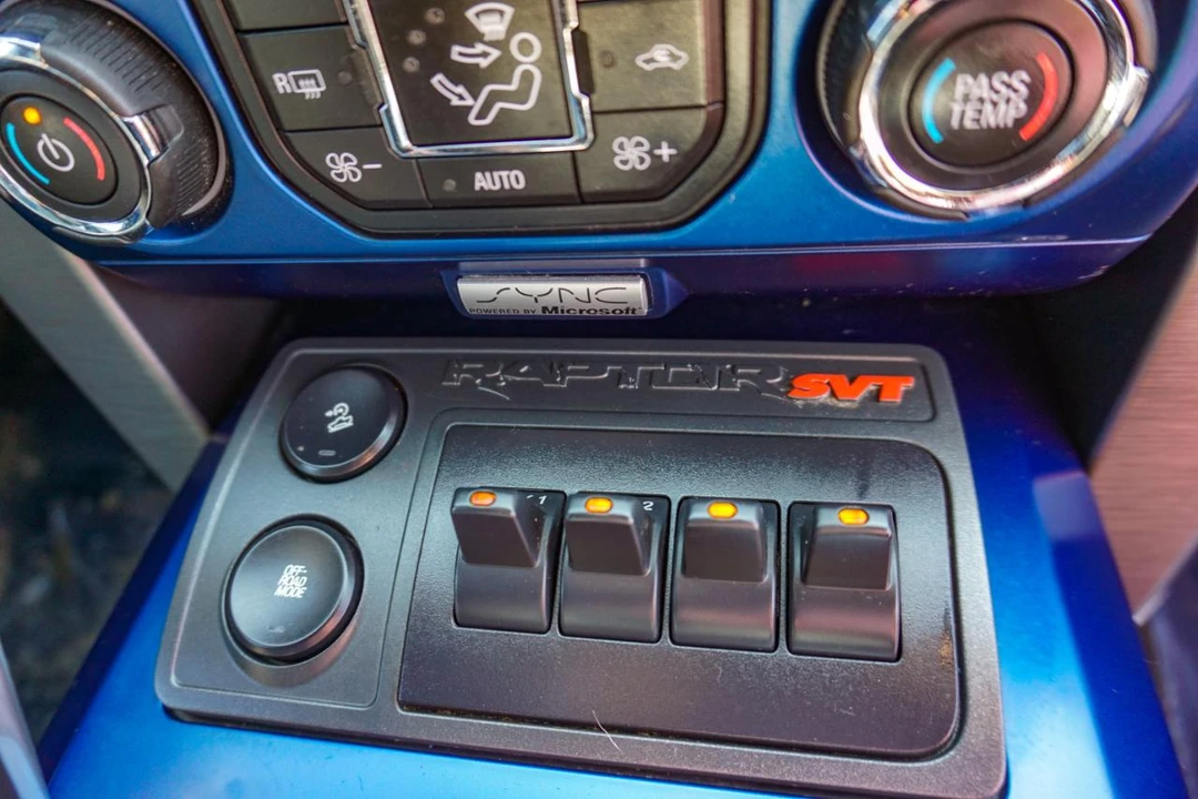 2014 Ford F-150 Raptor 12th Gen - Image 28 of 31