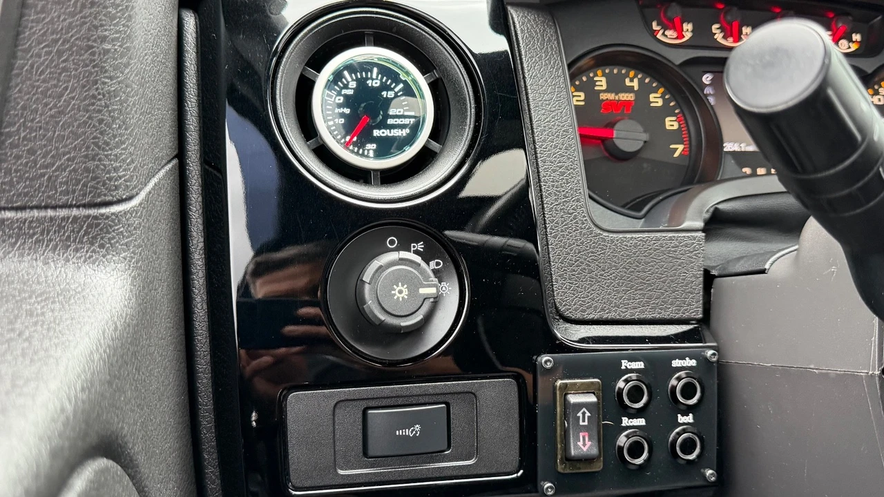 2014 Ford F-150 Raptor 12th Gen - Image 18 of 31