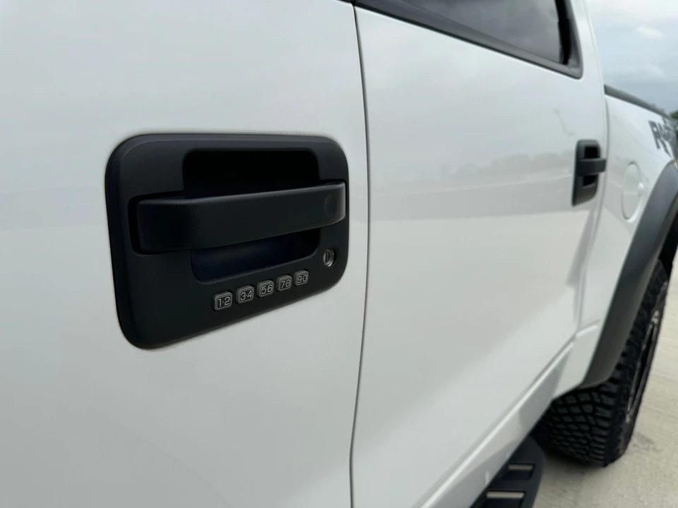 2014 Ford F-150 Raptor 12th Gen - Image 25 of 31