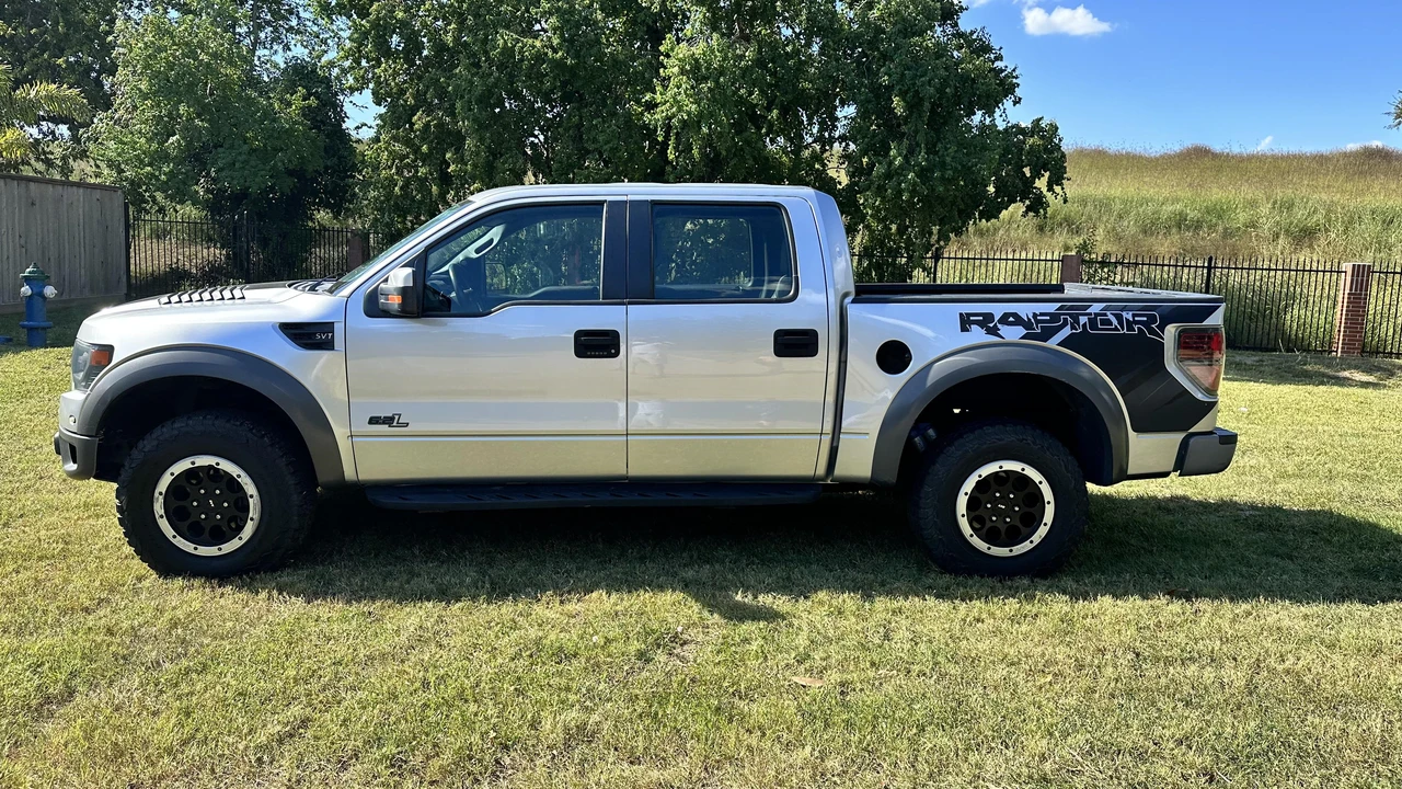 2014 Ford F-150 Raptor 12th Gen - Image 14 of 31