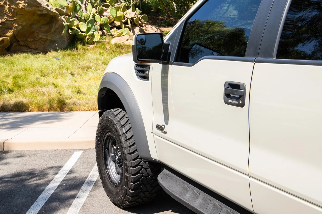 2014 Ford F-150 Raptor 12th Gen - Image 9 of 31