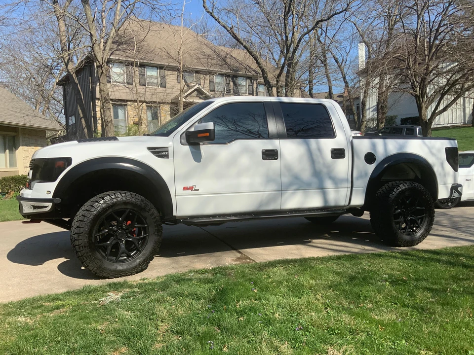 2014 Ford F-150 Raptor 12th Gen - Image 9 of 31