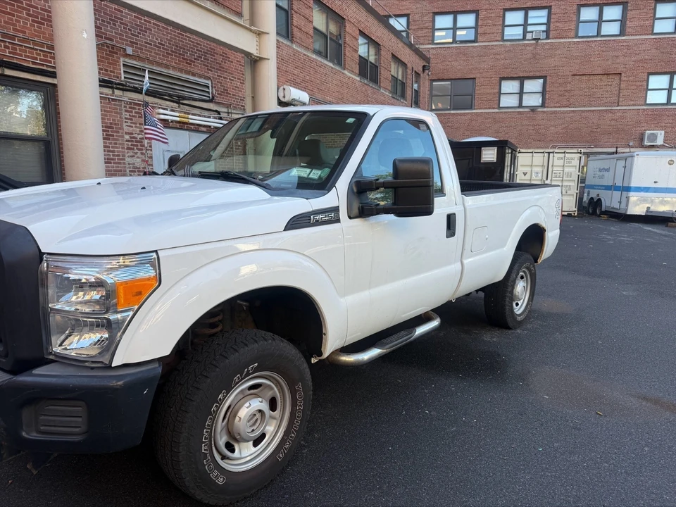 2014 Ford Super Duty 3rd Gen - Image 2 of 5