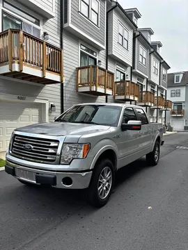 2014 Ford F150 SuperCrew Cab LARIAT FX4