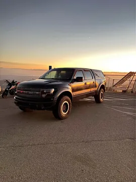 2014 Ford F150 SuperCrew Cab SVT Raptor Pickup 4D 5 1/2 ft