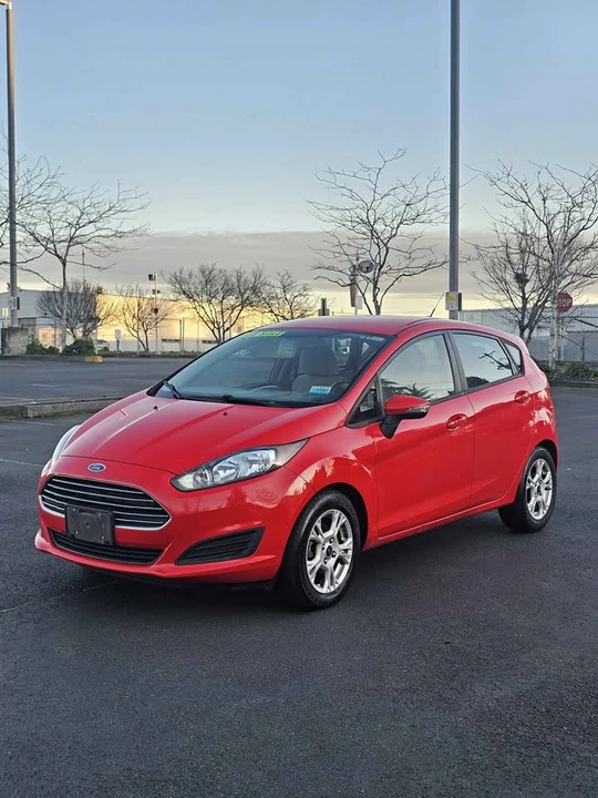 2014 Ford Fiesta - Image 2 of 18