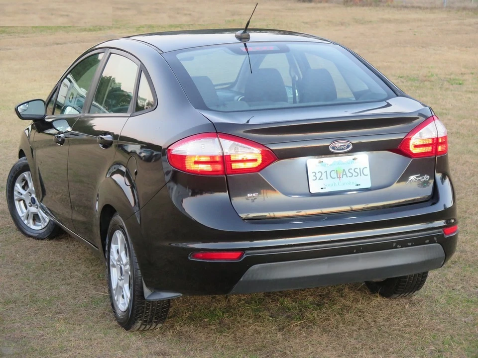 2014 Ford Fiesta - Image 2 of 4