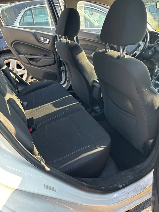 2014 Ford Fiesta - Image 10 of 12