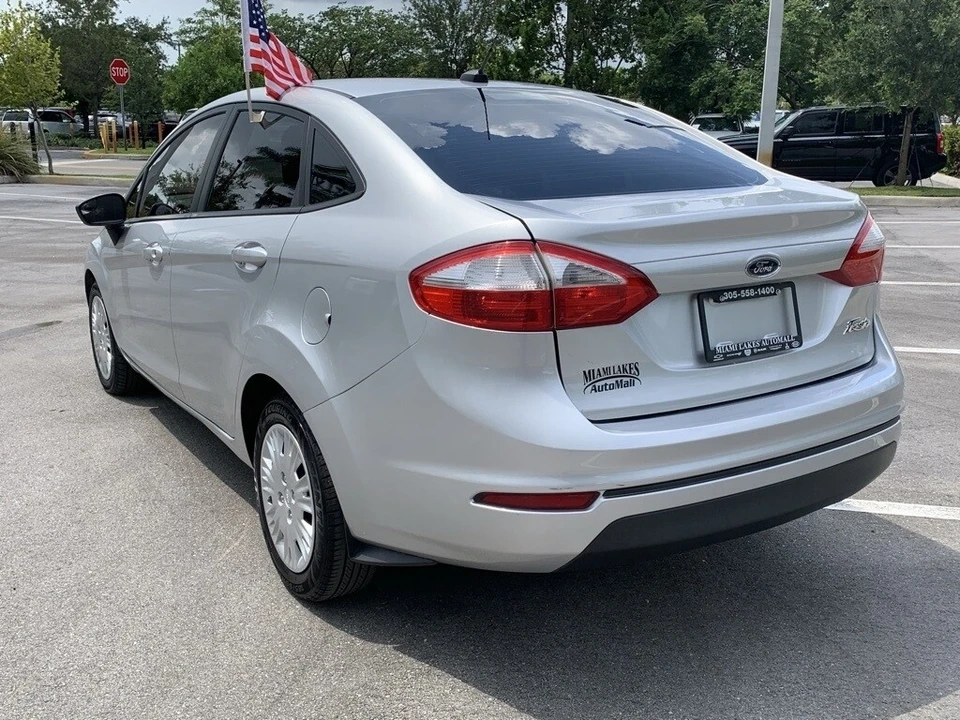 2014 Ford Fiesta - Image 4 of 12