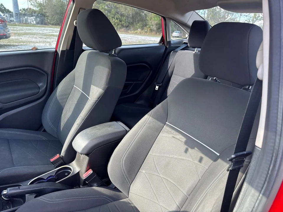 2014 Ford Fiesta - Image 8 of 9