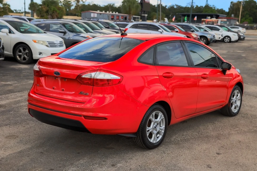 2014 Ford Fiesta - Image 11 of 12