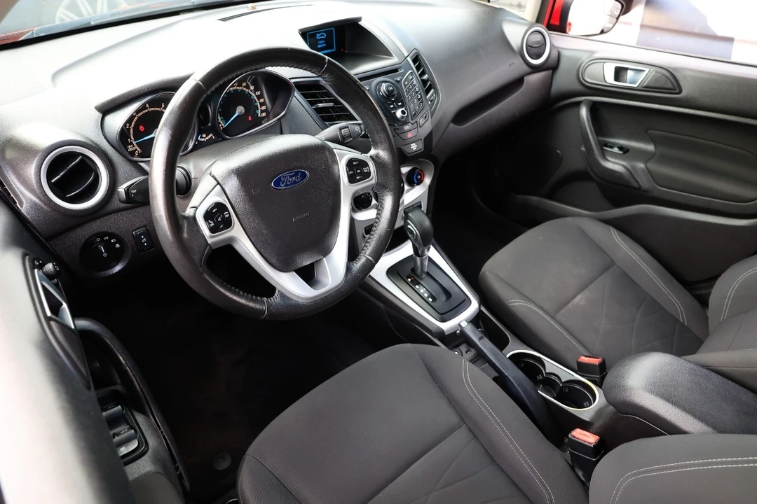 2014 Ford Fiesta - Image 4 of 12