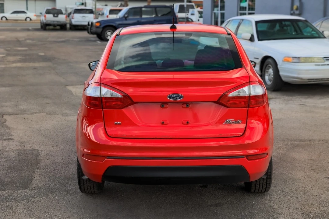 2014 Ford Fiesta - Image 9 of 12
