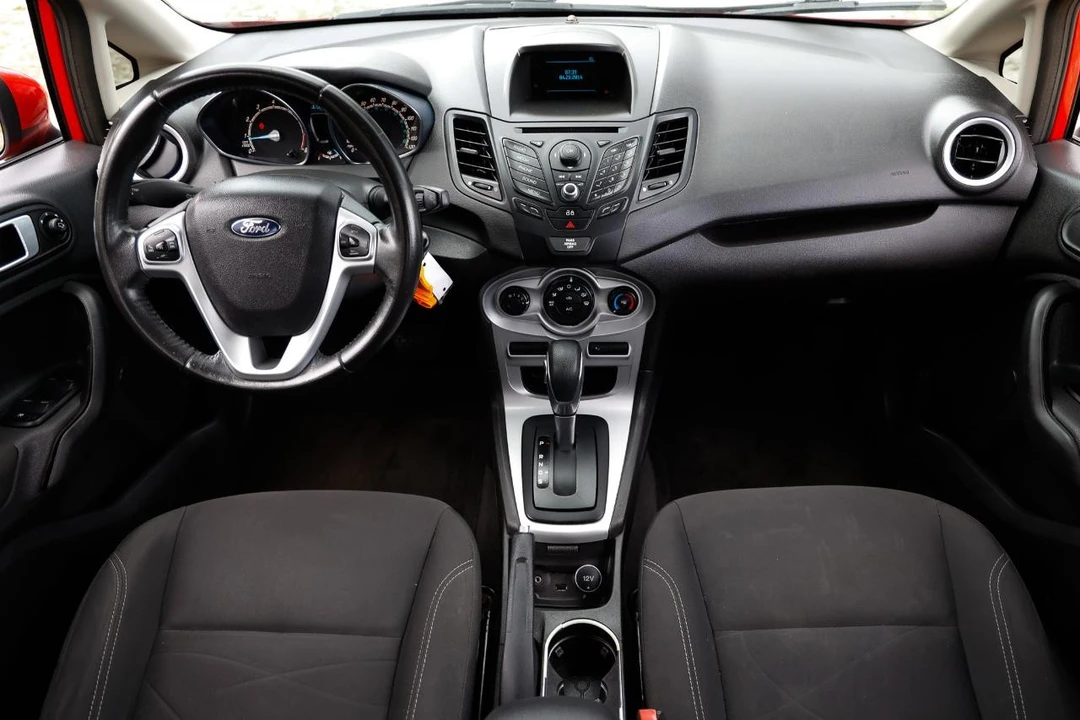 2014 Ford Fiesta - Image 2 of 21