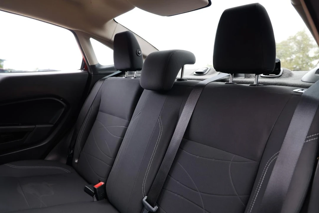 2014 Ford Fiesta - Image 8 of 21
