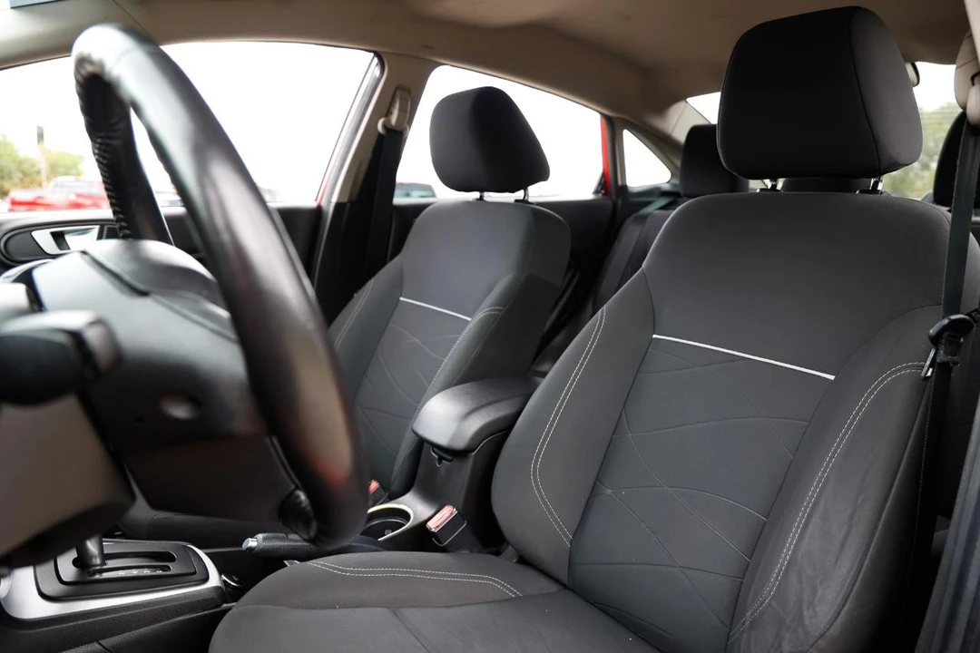 2014 Ford Fiesta - Image 6 of 21