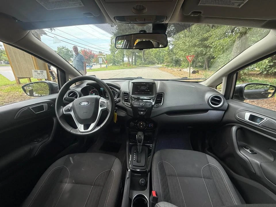 2014 Ford Fiesta - Image 15 of 17