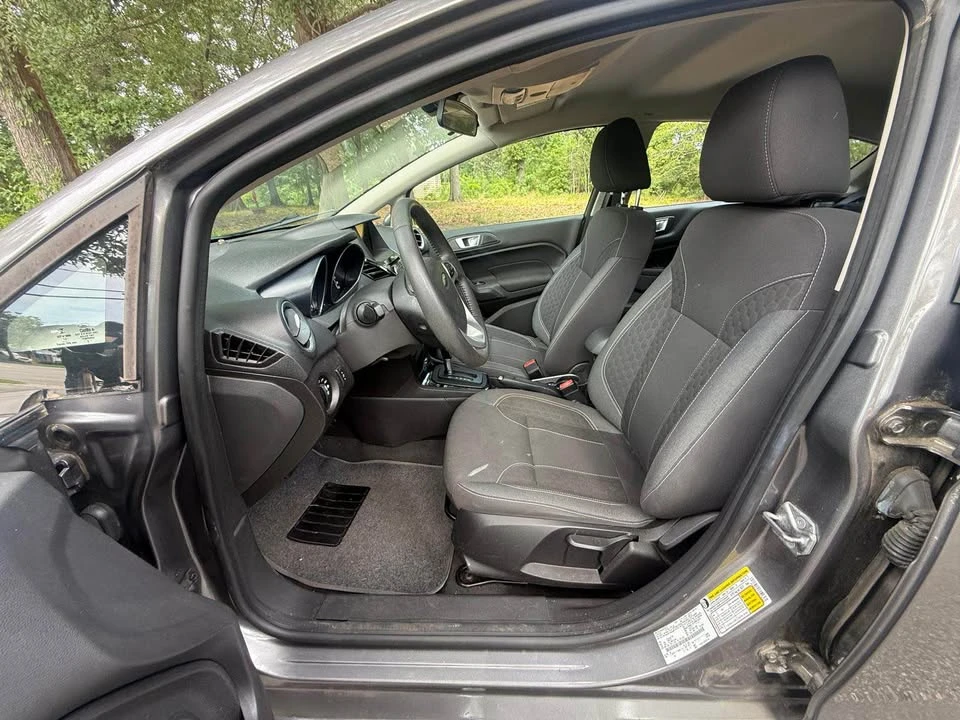 2014 Ford Fiesta - Image 9 of 17