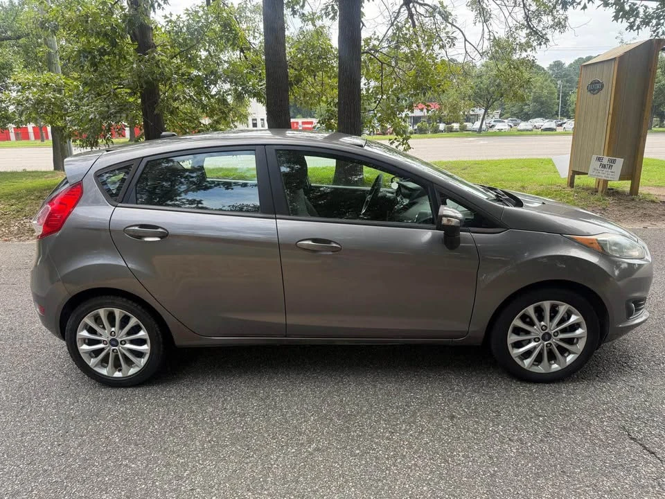2014 Ford Fiesta - Image 4 of 17