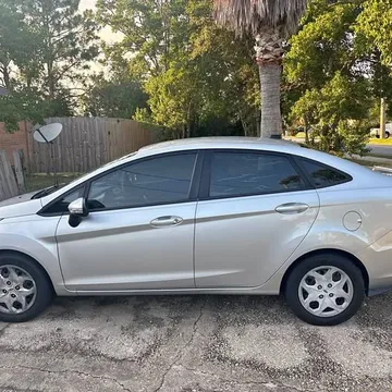 2014 Ford Fiesta SE Sedan 4D