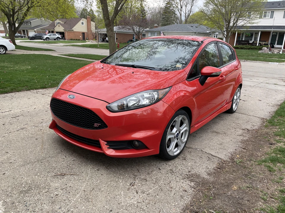 2014 Ford Fiesta - Image 11 of 31