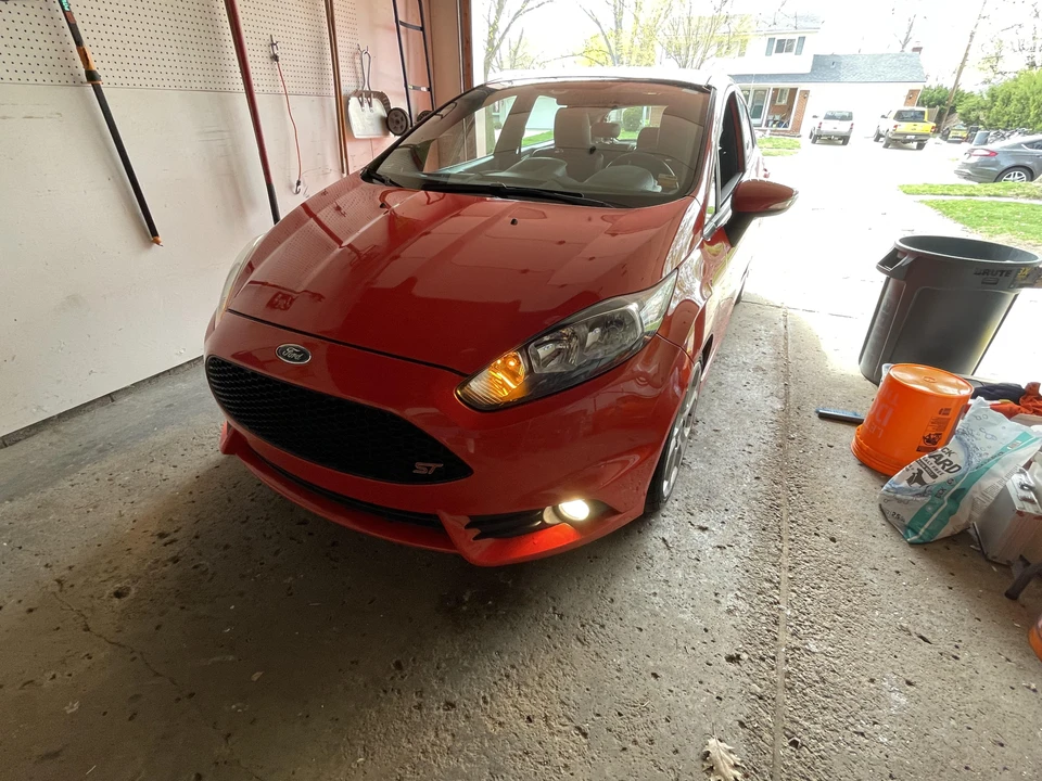 2014 Ford Fiesta - Image 9 of 31