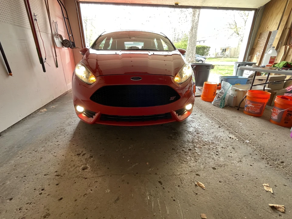 2014 Ford Fiesta - Image 8 of 31