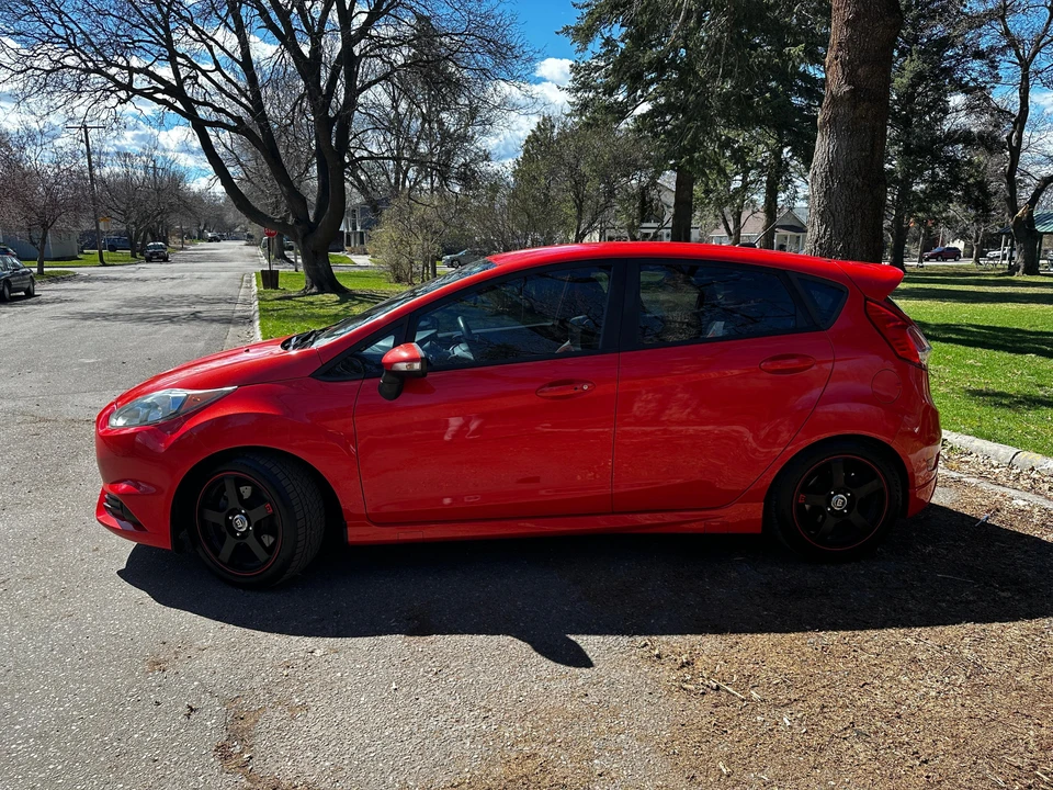 2014 Ford Fiesta - Image 8 of 31
