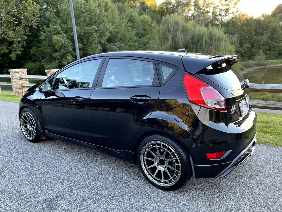 2014 Ford Fiesta - Image 11 of 31