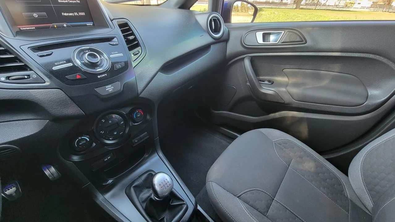2014 Ford Fiesta - Image 19 of 21