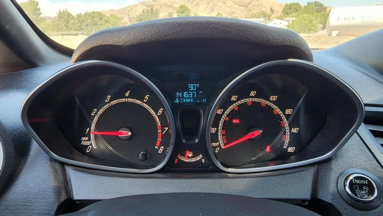2014 Ford Fiesta - Image 19 of 31