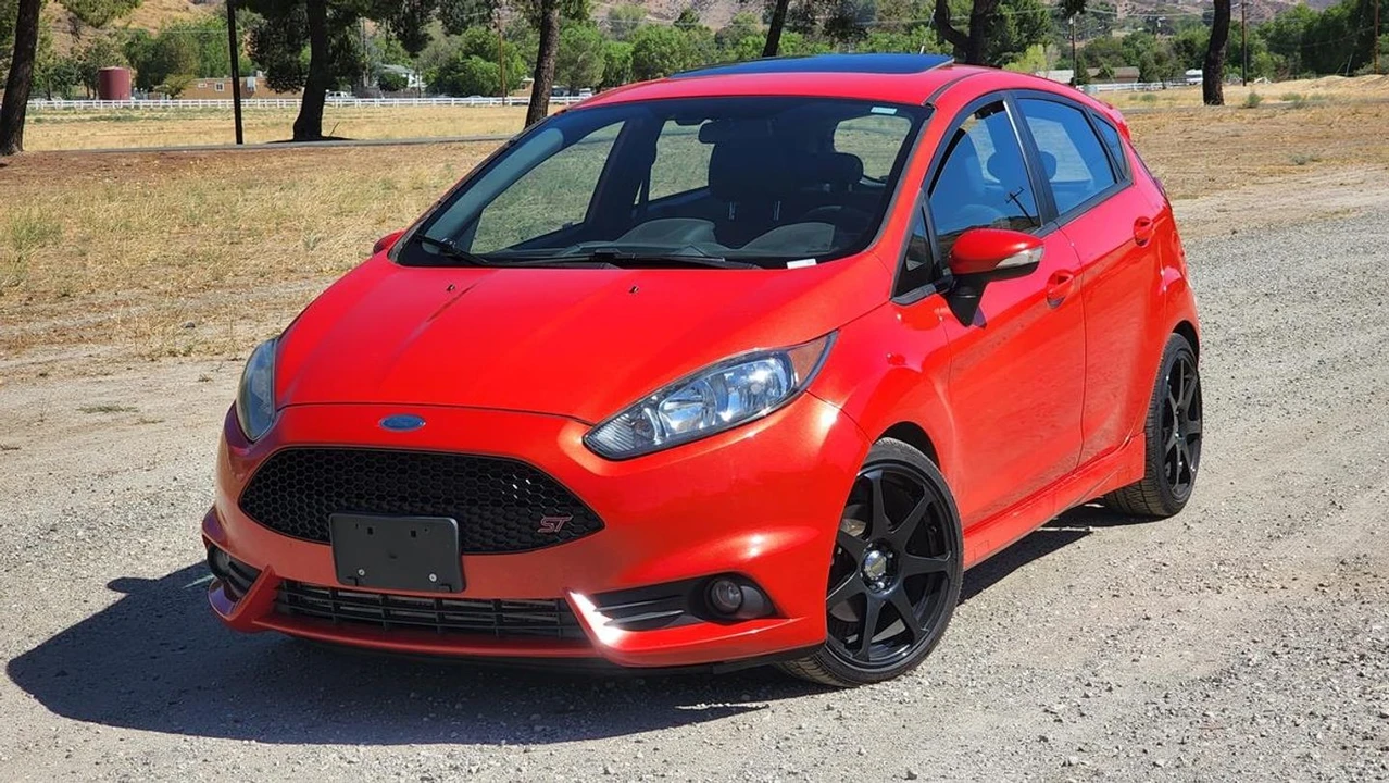 2014 Ford Fiesta - Image 5 of 12