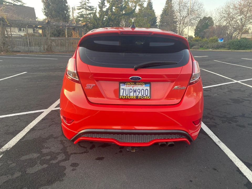 2014 Ford Fiesta - Image 9 of 16