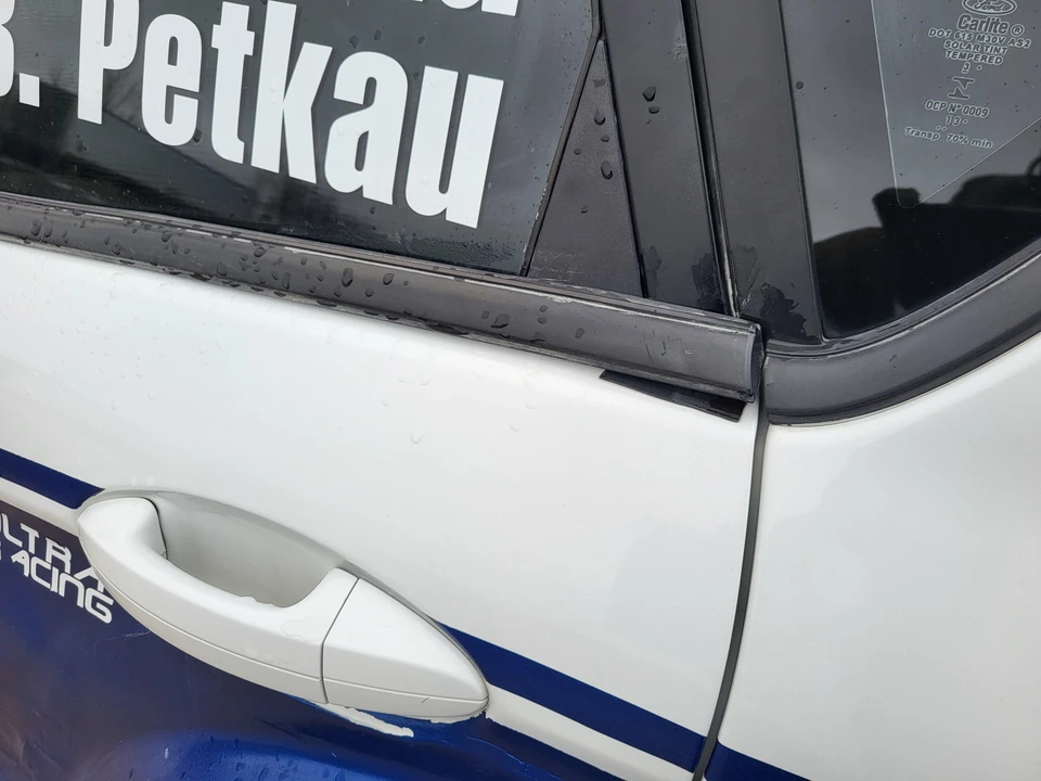 2014 Ford Fiesta - Image 23 of 31