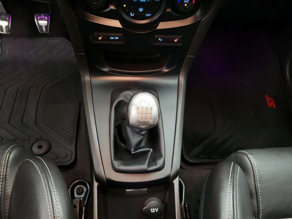 2014 Ford Fiesta - Image 17 of 21