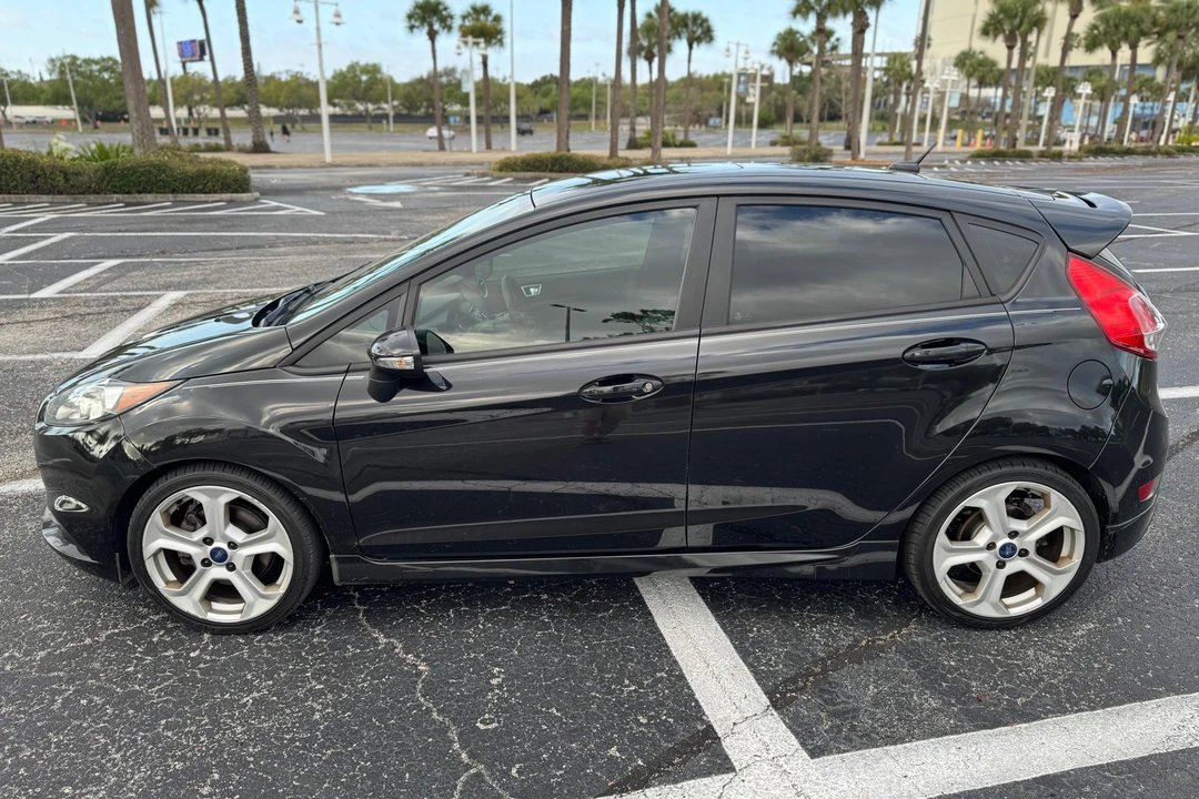 2014 Ford Fiesta - Image 3 of 31