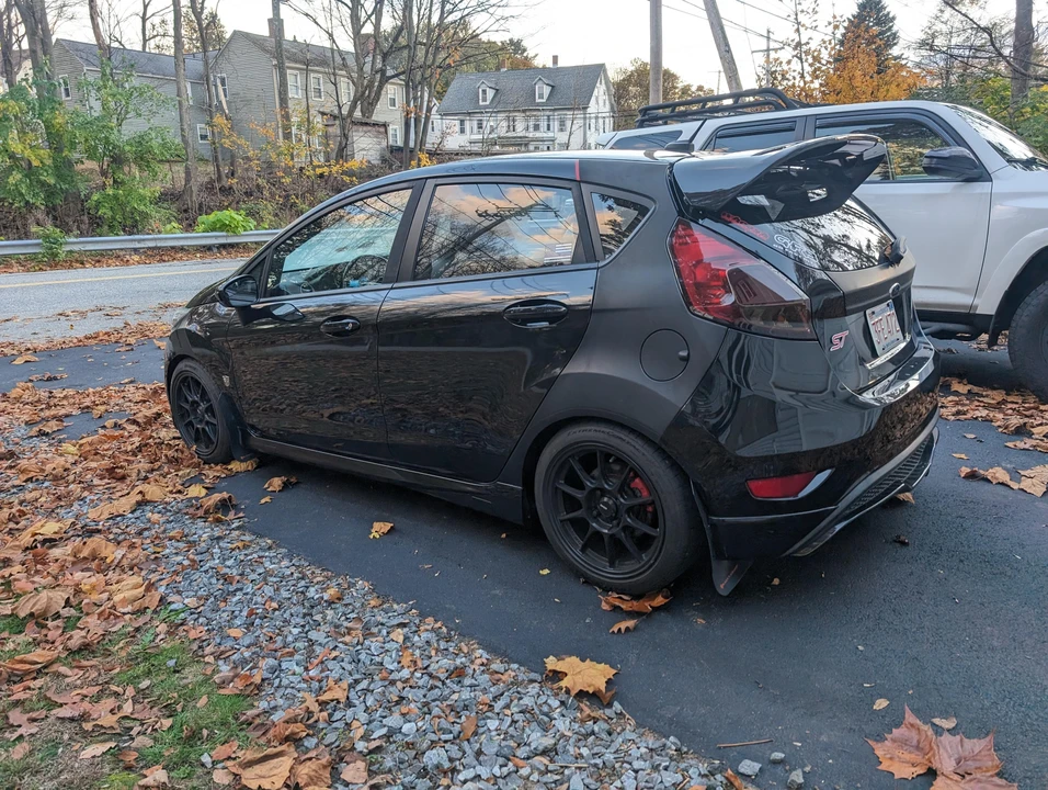 2014 Ford Fiesta - Image 16 of 31