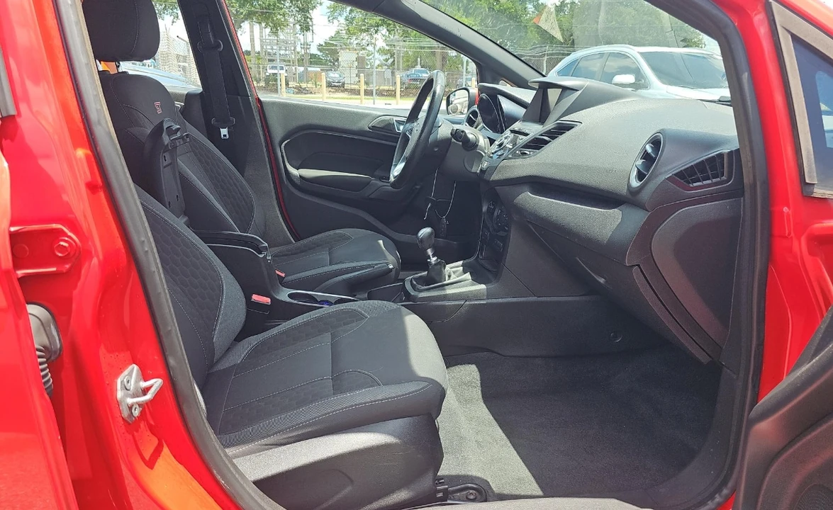 2014 Ford Fiesta - Image 11 of 13