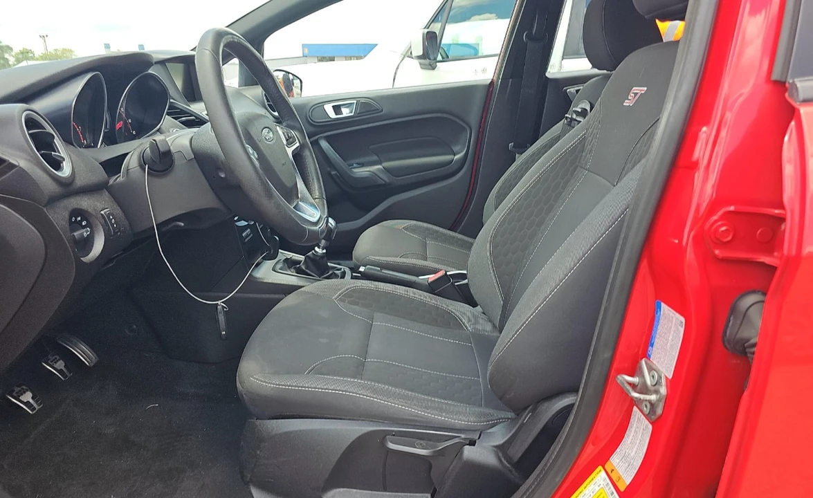 2014 Ford Fiesta - Image 7 of 13