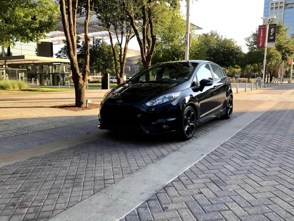 2014 Ford Fiesta - Image 11 of 31