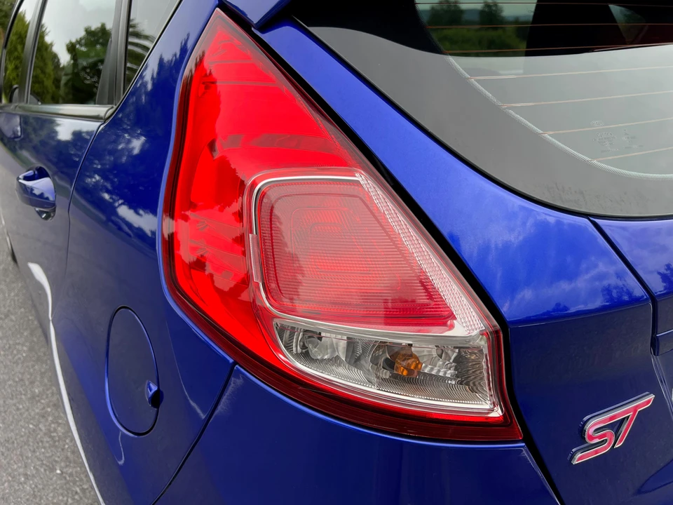 2014 Ford Fiesta - Image 27 of 31