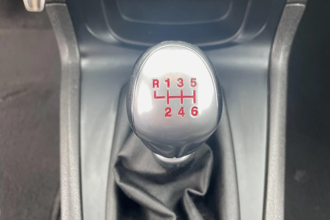 2014 Ford Fiesta - Image 27 of 31