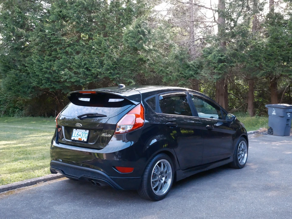 2014 Ford Fiesta - Image 9 of 31