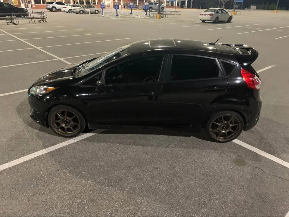 2014 Ford Fiesta - Image 2 of 7