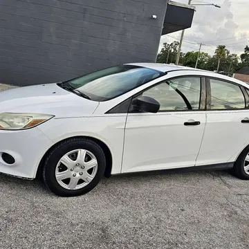 2014 Ford Focus S Sedan 4D