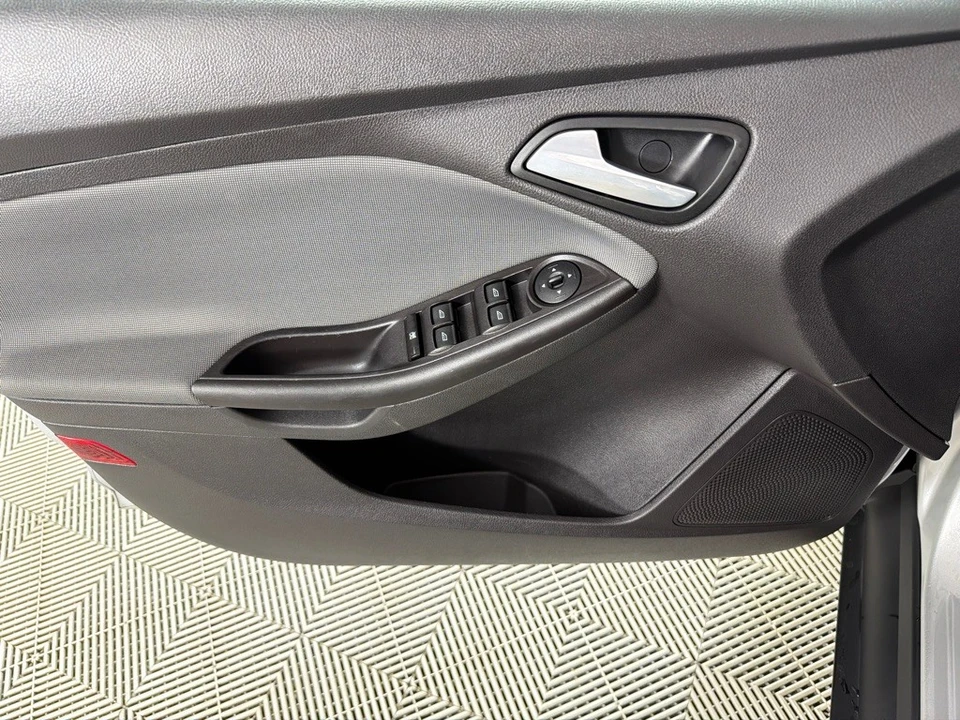 2014 Ford Focus 3rd Gen - Image 11 of 21
